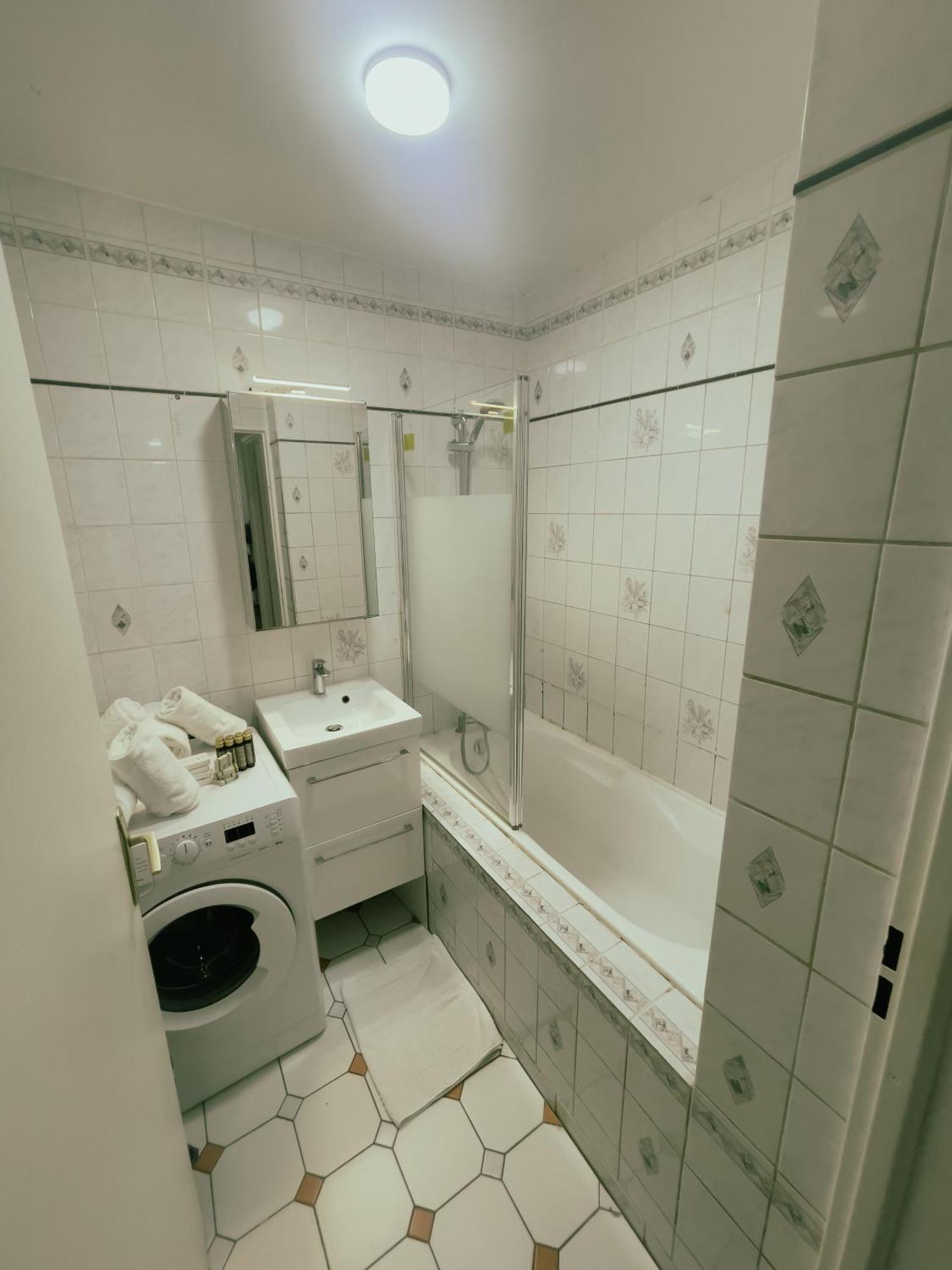 Appartement Proche U Arena Et La Defense Nanterre Exterior photo